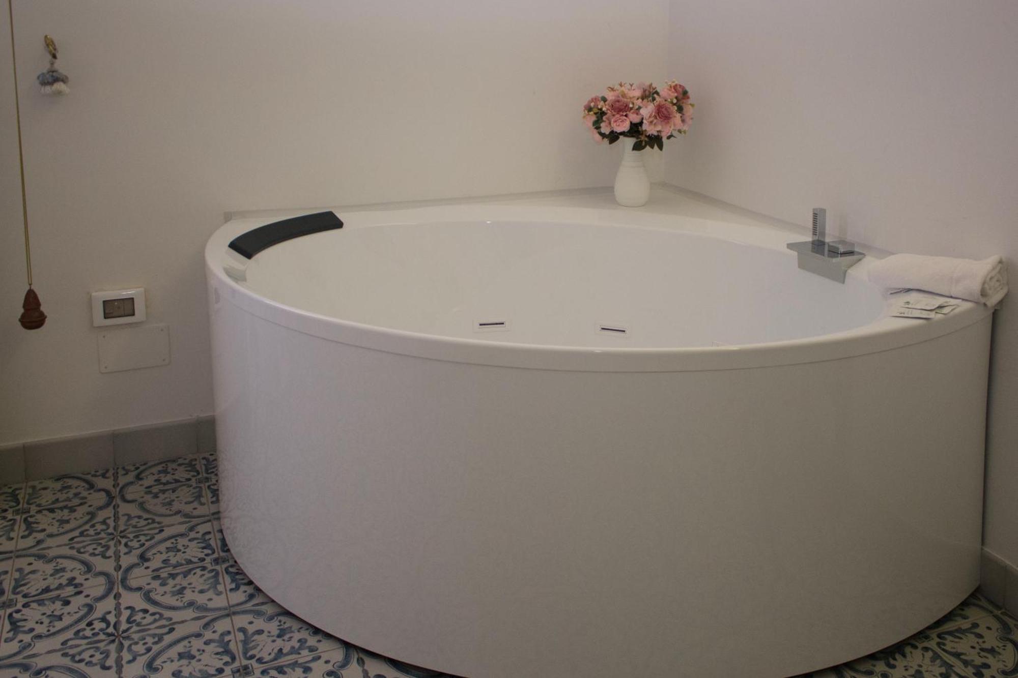 Suite Della Villa Lecce Ngoại thất bức ảnh