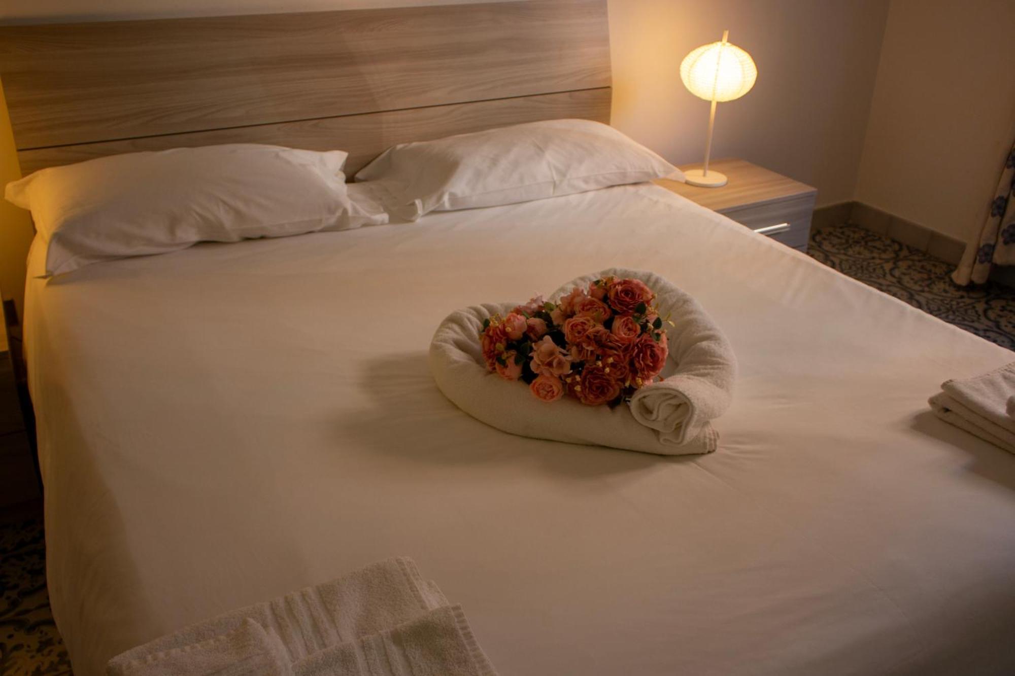 Suite Della Villa Lecce Ngoại thất bức ảnh